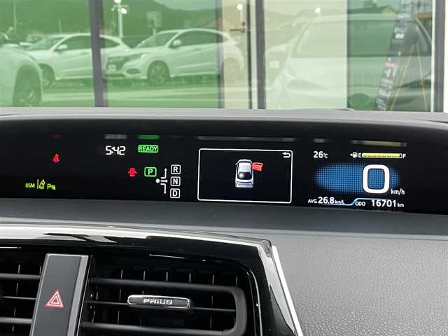 トヨタ プリウス A 香川県 2017(平29)年 1.7万km スティールブロンドM 登録時走行距離 16701km/ディーラーオプション9インチナビ/→AM/FM/フルセグTV/Bluetooth/バックカメラ/ビルトインETC/アダプティブクルーズコントロール/ドライブレコーダー/ブラインドスポットモニター/ヘッドアップディスプレイ/LEDオートライト/フォグランプ/オートハイビーム/プッシュスタート/スマートキー/スペアキー/プリクラッシュセーフティ/レーンディパーチャーアラート/レーンキープアシスト/横滑り防止装置/クリアランスソナー