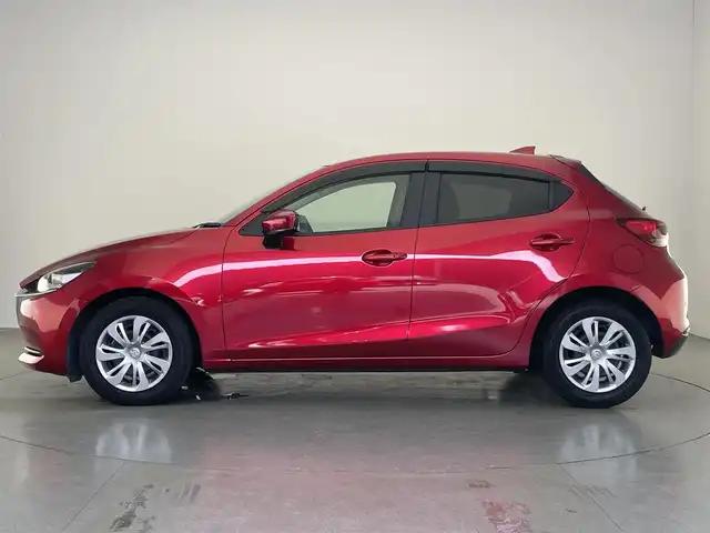 マツダ マツダ２ 15S スマートエディション 愛知県 2020(令2)年 0.9万km ソウルレッドクリスタルM 純正ナビ　フルセグＴＶ　Ｂｌｕｅｔｏｏｔｈ　全方位カメラ　アイアクティブセンス　衝突軽減　ＢＳＭ　誤発進抑制　ＨＩＤヘッドライト　前後コーナーセンサー　ＥＴＣ　プッシュスタート　スマートキー　禁煙車