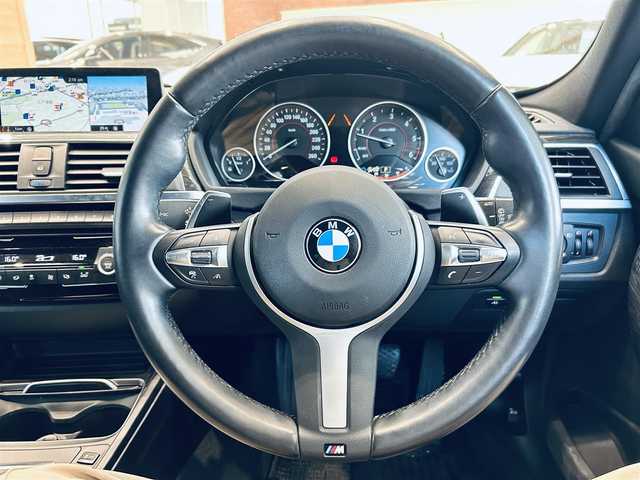 ＢＭＷ ３２０ｄ ツーリング Mスポーツ 大阪府 2018(平30)年 3万km エストリル・ブルー インテリジェントセーフティ/黒革/パワーシート/シートヒーター/Dシートメモリ/ACC/純正ナビ/TV/バックカメラ/純正19インチAW/LEDヘッドライト/電動リアゲート/ブラインドスポット/クリアランスソナー/パドルシフト