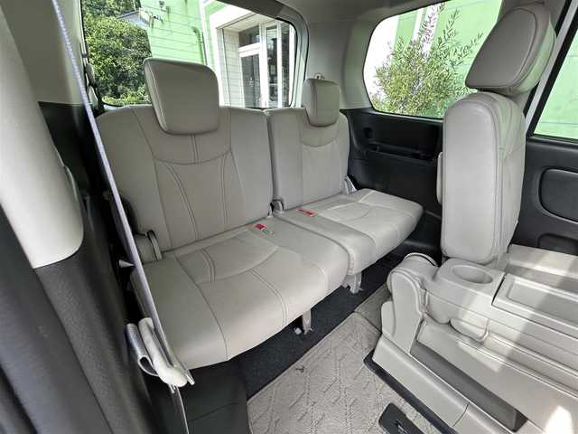 日産 セレナ ハイウェイS G S HV Aセーフ 埼玉県 2014(平26)年 8.4万km ブリリアントホワイトパール ワンオーナー車/純正ナビＴＶ/・AM/FM・SD・BT/クリアランスソナー/追従機能なしクルーズコントロール/衝突軽減ブレーキ/レーンディパーチャーアラート/アラウンドビューモニター/前方ドライブレコーダー/ビルトインETC/自動防眩ミラー/プッシュスタート/純正フロアマット/保証書付整備手帳/取扱説明書