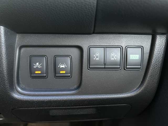 日産 セレナ ハイウェイS G S HV Aセーフ 埼玉県 2014(平26)年 8.4万km ブリリアントホワイトパール ワンオーナー車/純正ナビＴＶ/・AM/FM・SD・BT/クリアランスソナー/追従機能なしクルーズコントロール/衝突軽減ブレーキ/レーンディパーチャーアラート/アラウンドビューモニター/前方ドライブレコーダー/ビルトインETC/自動防眩ミラー/プッシュスタート/純正フロアマット/保証書付整備手帳/取扱説明書