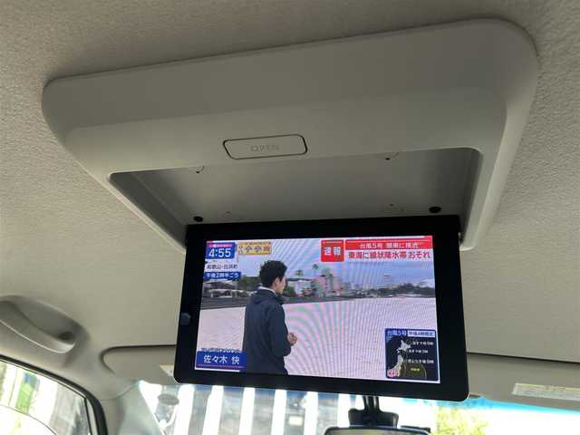日産 セレナ ハイウェイS G S HV Aセーフ 埼玉県 2014(平26)年 8.4万km ブリリアントホワイトパール ワンオーナー車/純正ナビＴＶ/・AM/FM・SD・BT/クリアランスソナー/追従機能なしクルーズコントロール/衝突軽減ブレーキ/レーンディパーチャーアラート/アラウンドビューモニター/前方ドライブレコーダー/ビルトインETC/自動防眩ミラー/プッシュスタート/純正フロアマット/保証書付整備手帳/取扱説明書