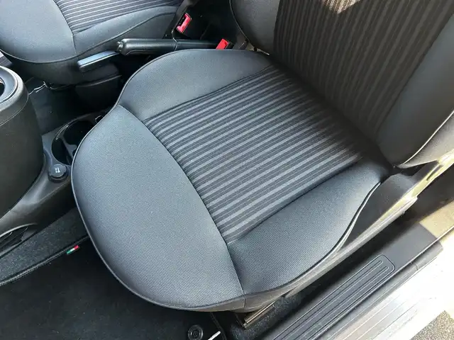 フィアット ５００Ｃ 120thタキシード 富山県 2020(令2)年 1.2万km 白 Bluetooth接続/AM/FMラジオ/USB接続/セミオート/アイドリングストップ/ETC/オープン/純正16インチAW/3ドア