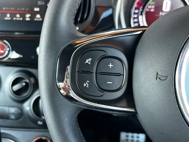 フィアット ５００Ｃ 120thタキシード 富山県 2020(令2)年 1.2万km 白 Bluetooth接続/AM/FMラジオ/USB接続/セミオート/アイドリングストップ/ETC/オープン/純正16インチAW/3ドア