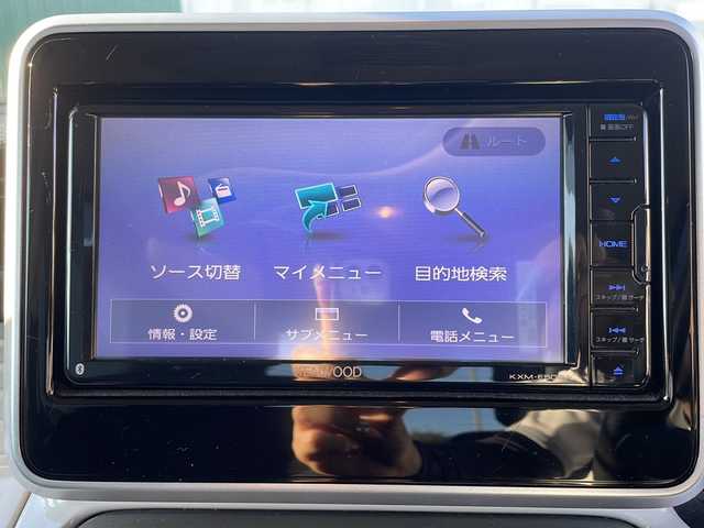 スズキ スペーシア HYBRID X 神奈川県 2018(平30)年 6.4万km ブルーイッシュブラックパール3 純正ＳＤナビＴＶ　/CD/DVD/iPod/Bluetooth/運転席シートヒーター　/リアサーキュレーター　/プッシュスタート　/スマートキー/ビルトインETC　/純正アルミホイール　/純正フロアマット /ドアバイザー　/USBポート