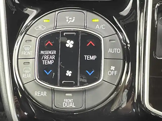 トヨタ ヴォクシー ZS 煌Ⅱ 千葉県 2020(令2)年 3.4万km ブラッキッシュアゲハガラスフレーク セーフティセンス（衝突回避支援パッケージ）/・プリクラッシュセーフティシステム/・レーンディパーチャーアラート/・オートマチックハイビーム/・先行車発進告知機能/純正9インチメモリーナビ/・フルセグTV/・Bluetoothオーディオ接続/・CD/DVD再生機能/両側パワースライドドア/スマートキー/クルーズコントロール/ビルトインETC/LEDヘッドライト/前後コーナーセンサー/アイドリングストップ