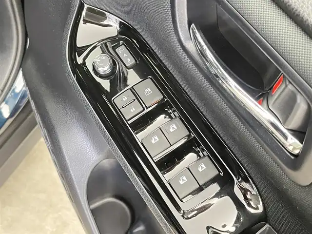 トヨタ ヴォクシー ZS 煌Ⅱ 千葉県 2020(令2)年 3.4万km ブラッキッシュアゲハガラスフレーク セーフティセンス（衝突回避支援パッケージ）/・プリクラッシュセーフティシステム/・レーンディパーチャーアラート/・オートマチックハイビーム/・先行車発進告知機能/純正9インチメモリーナビ/・フルセグTV/・Bluetoothオーディオ接続/・CD/DVD再生機能/両側パワースライドドア/スマートキー/クルーズコントロール/ビルトインETC/LEDヘッドライト/前後コーナーセンサー/アイドリングストップ