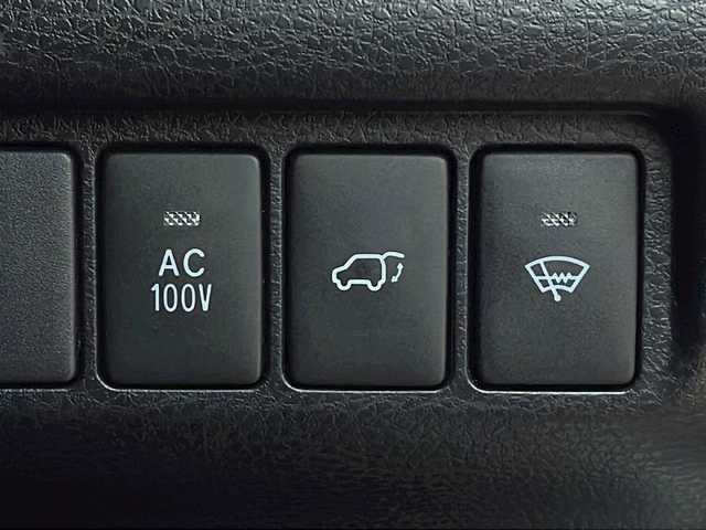 トヨタ ハリアー ハイブリッド プレミアム 長野県 2018(平30)年 5.7万km ホワイトパールクリスタルシャイン ４WD/アルパイン９型ナビ/バックカメラ/ETC/ドライブレコーダー/パワーバックドア/ハーフレザーシート/前後コーナーセンサー /LEDヘッドライト/純正１８インチアルミ/カードキー/AC１００V電源