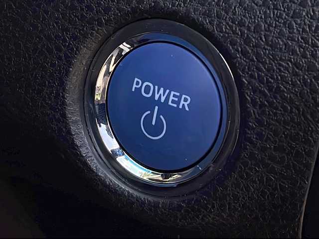 トヨタ ハリアー ハイブリッド プレミアム 長野県 2018(平30)年 5.7万km ホワイトパールクリスタルシャイン ４WD/アルパイン９型ナビ/バックカメラ/ETC/ドライブレコーダー/パワーバックドア/ハーフレザーシート/前後コーナーセンサー /LEDヘッドライト/純正１８インチアルミ/カードキー/AC１００V電源