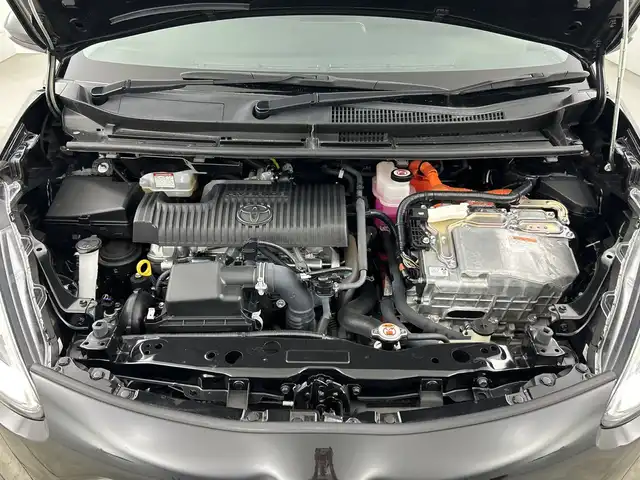 トヨタ シエンタ ハイブリッド G セーフティエディションⅡ 愛知県 2022(令4)年 6.4万km ブラックマイカ 禁煙車/純正7インチナビ/（CD/DVD/Bluetooth/フルセグTV/AM/FM)/バックカメラ/AC100V電源/トヨタセーフティセンス/・プリクラッシュセーフティ/・レーンディパーチャーアラート/・オートマチックハイビーム/・誤発進抑制機能/コーナーセンサー/ドライブレコーダー/ETC/ステアリングヒーター/シートヒーター/両側パワースライドドア/スマートキー/スペアキー有/純正フロアマット/横滑り防止装置/LEDヘッドライト/フロントフォグランプ/オートライト