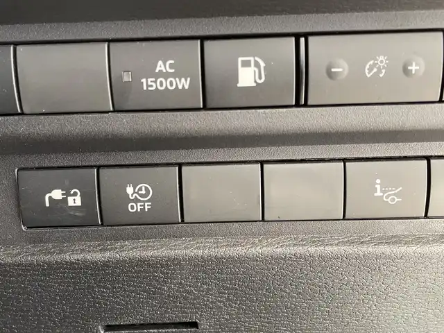 三菱 アウトランダー ＰＨＥＶ G 埼玉県 2023(令5)年 3.9万km ホワイトダイヤモンド 三菱e-Assist/純正メモリナビ/　　BT/フルセグ/Apple CarPlay　/全方位モニター　/パワーバックドア　/レーダークルーズコントロール　/LED　/ハーフレザーシート　　/シートヒーター　/純正20インチアルミ/ブラインドスポットモニター/ヘッドアップディスプレイ/パドルシフト/ステアリングヒーター/スイッチ　/ワイヤレス充電 /ETC2.0