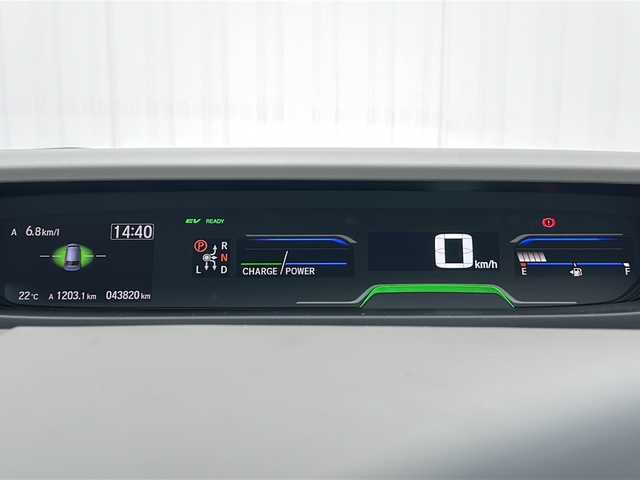 ホンダ フリード ハイブリット G ホンダセンシング 三重県 2020(令2)年 4.4万km プラチナホワイトパール 純正ナビ　/バックカメラ　/前席シートヒーター　/ホンダセンシング　/スペアキー/両側パワースライドドア/ビルトインＥＴＣ　/前後ドライブレコーダー/コーナーセンサー/レーダークルーズコントロール/レーンキープアシスト/LEDヘッドライト/オートライト/純正フロアマット/ステアリングスイッチ /電動格納ミラー /禁煙車