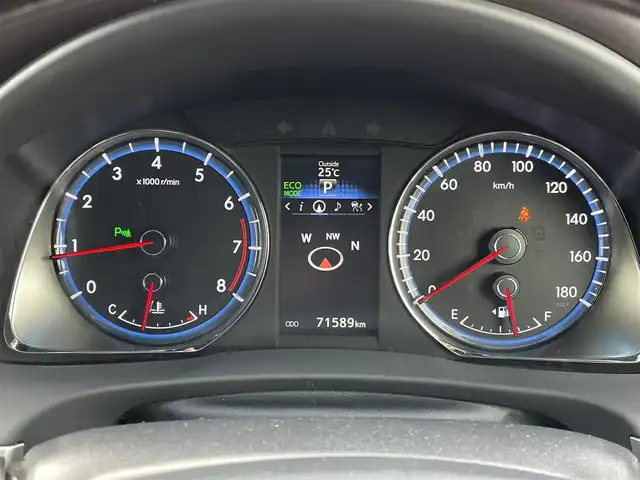 トヨタ ハリアー 東京都 2016(平28)年 7.2万km パール 純正ナビ/BT/CD/DVD/USB/TV/サンルーフ/トヨタセーフティーセンス/・インテリジェントクリアランスソナー/・プリクラッシュセーフティー/パノラミックビューモニター/JBLサウンドシステム/オートハイビーム/パワーバックドア/ステアリングスイッチ/ハーフレザーシート/運転席メモリーシート/前席パワーシート/革巻きステアリング/純正フロアマット/サイドバイザー/ETC/純正18インチアルミホイール