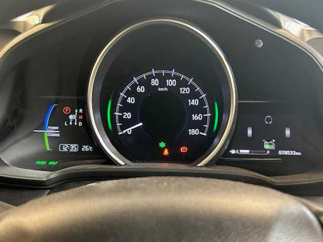 ホンダ フィット ハイブリット 静岡県 2018(平30)年 7.9万km タフタホワイトⅢ (株)IDOMが運営する【じしゃロン浜松店】の自社ローン専用車両になりますこちらは現金またはオートローンご利用時の価格です。自社ローンご希望の方は別途その旨お申付け下さい/ETC/プッシュスタート/ドアバイザー/クルーズコントロール/ドライブレコーダー/ABS/横滑り防止装置/レーンアシスト/盗難防止装置