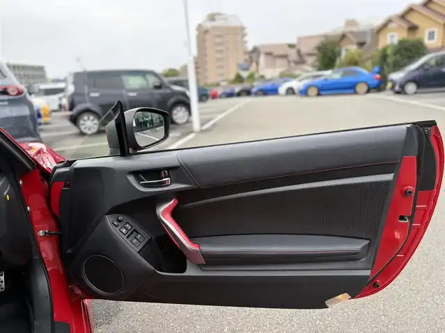 トヨタ ８６ GT 東京都 2012(平24)年 6万km 赤 ワンオーナー/TRD：Fエアロ＆マフラー/MODELLISTA：Sエアロ＆Rエアロ/RAYS18インチホイール/RSR TI200ダウンサス/ドライブレコーダー（DRV-350）/SDナビ（AVIC-MRZ90）/・フルセグTV/・Bluetooth接続/純正フロアマット/オートライト/スマートキー/保証書/取扱説明書