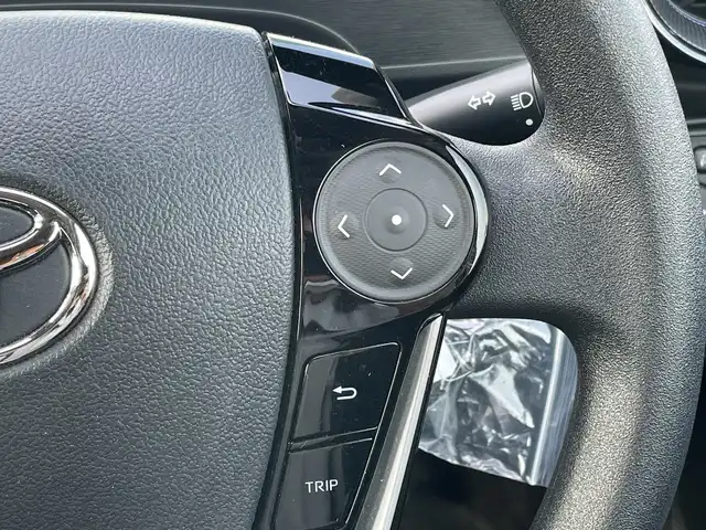トヨタ アクア S 神奈川県 2020(令2)年 1.3万km スーパーホワイトⅡ 純正ナビ（NSLN-W68）/Bluetooth/バックカメラ /コーナーセンサー　/前後ドライブレコーダー　/ハロゲンヘッドライト　/オートライト　/純正フロアマット/リモコンキー　/レーンキープアシスト　/ABS　/横滑り防止装置　/衝突被害軽減システム/取扱説明書