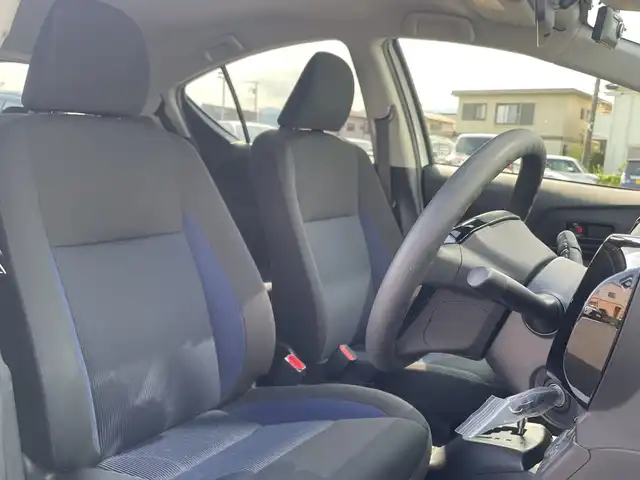 トヨタ アクア S 神奈川県 2020(令2)年 1.3万km スーパーホワイトⅡ 純正ナビ（NSLN-W68）/Bluetooth/バックカメラ /コーナーセンサー　/前後ドライブレコーダー　/ハロゲンヘッドライト　/オートライト　/純正フロアマット/リモコンキー　/レーンキープアシスト　/ABS　/横滑り防止装置　/衝突被害軽減システム/取扱説明書