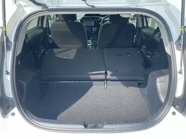 トヨタ アクア S 神奈川県 2020(令2)年 1.3万km スーパーホワイトⅡ 純正ナビ（NSLN-W68）/Bluetooth/バックカメラ /コーナーセンサー　/前後ドライブレコーダー　/ハロゲンヘッドライト　/オートライト　/純正フロアマット/リモコンキー　/レーンキープアシスト　/ABS　/横滑り防止装置　/衝突被害軽減システム/取扱説明書