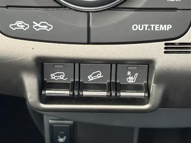 スズキ ハスラー Jスタイル Ⅱ 宮城県 2016(平28)年 4.9万km アクティブイエロー/ブラック2トーンルーフ 登録時走行距離48328km/純正ナビ/衝突軽減ブレーキ/横滑り防止装置/レーンキープアシスト/アイドリングストップ/スペアキーあり/ビルトインETC/ステアリングスイッチ/オートライト/シートヒーター（前席）/プッシュスタート/スマートキー/４WD/フォグランプ/ドアバイザー/ウインカーミラー/電動格納ミラー/純正アルミホイール/ハンドルカバー