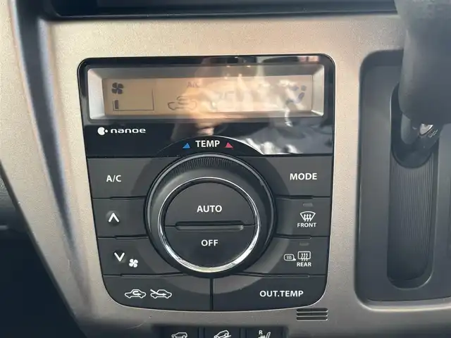 スズキ ハスラー Jスタイル Ⅱ 宮城県 2016(平28)年 4.9万km アクティブイエロー/ブラック2トーンルーフ 登録時走行距離48328km/純正ナビ/衝突軽減ブレーキ/横滑り防止装置/レーンキープアシスト/アイドリングストップ/スペアキーあり/ビルトインETC/ステアリングスイッチ/オートライト/シートヒーター（前席）/プッシュスタート/スマートキー/４WD/フォグランプ/ドアバイザー/ウインカーミラー/電動格納ミラー/純正アルミホイール/ハンドルカバー