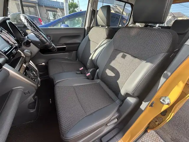 スズキ ハスラー Jスタイル Ⅱ 宮城県 2016(平28)年 4.9万km アクティブイエロー/ブラック2トーンルーフ 登録時走行距離48328km/純正ナビ/衝突軽減ブレーキ/横滑り防止装置/レーンキープアシスト/アイドリングストップ/スペアキーあり/ビルトインETC/ステアリングスイッチ/オートライト/シートヒーター（前席）/プッシュスタート/スマートキー/４WD/フォグランプ/ドアバイザー/ウインカーミラー/電動格納ミラー/純正アルミホイール/ハンドルカバー