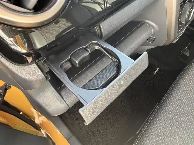 スズキ ハスラー Jスタイル Ⅱ 宮城県 2016(平28)年 4.9万km アクティブイエロー/ブラック2トーンルーフ 登録時走行距離48328km/純正ナビ/衝突軽減ブレーキ/横滑り防止装置/レーンキープアシスト/アイドリングストップ/スペアキーあり/ビルトインETC/ステアリングスイッチ/オートライト/シートヒーター（前席）/プッシュスタート/スマートキー/４WD/フォグランプ/ドアバイザー/ウインカーミラー/電動格納ミラー/純正アルミホイール/ハンドルカバー