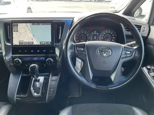 トヨタ ヴェルファイア 2.5Z Aエディデョン ゴールデンアイズ 島根県 2017(平29)年 4.6万km ブラック 登録時走行距離 46049km/ワンオーナー/取扱説明書【車両/ナビ】/保証書/純正10インチSDナビ【CD/DVD/Bluetooth】/フルセグテレビ/バックカメラ/フリップダウンモニター/両側パワースライドドア/パワーバックドア/クルーズコントロール/プッシュスタート（スペアスマート×1）/ウッドコンピハンドル/オットマンシート/ETC/純正18インチアルミ
