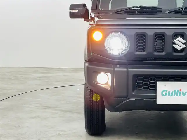スズキ ジムニー XC 福島県 2023(令5)年 1.4万km ブルーイッシュブラックパール3 純正8インチナビ/・フルセグ/TV/SD/CD/DVD/BT/iPod/FM/AM/クルーズコントロール/LEDオートライト/・フォグランプ/・シートヒーター/純正ビルドインETC/ドラレコ前後/純正アルミホイール付きサマータイヤ/・スペアタイヤ/プッシュスタート/・スマートキー/・スペアキー
