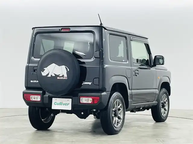 スズキ ジムニー XC 福島県 2023(令5)年 1.4万km ブルーイッシュブラックパール3 純正8インチナビ/・フルセグ/TV/SD/CD/DVD/BT/iPod/FM/AM/クルーズコントロール/LEDオートライト/・フォグランプ/・シートヒーター/純正ビルドインETC/ドラレコ前後/純正アルミホイール付きサマータイヤ/・スペアタイヤ/プッシュスタート/・スマートキー/・スペアキー