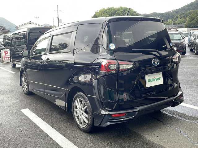 トヨタ シエンタ ハイブリッド G セーフティエディション 京都府 2020(令2)年 5.8万km ブラックマイカ モデリスタエアロ　純正９インチナビ　パノラミックビューモニター　後席フリップダウンモニター　両側パワースライドドア　前後ドライブレコーダー　クルーズコントロール　ＬＥＤヘッドライト　コーナーセンサー