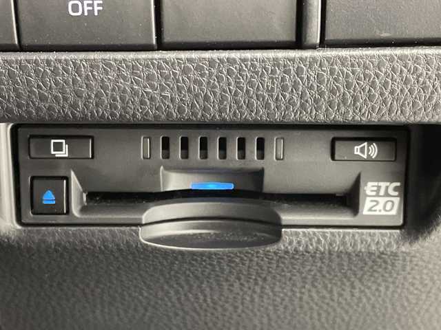 トヨタ ハリアー ハイブリッド Z レザーパッケージ 岐阜県 2022(令4)年 4.1万km プレシャスブラックパール 純正12.3インチナビ/JBLプレミアムサウンド/Bluetooth/USB/Miracast/フルセグTV/パノラミックビューモニター/ヘッドアップディスプレイ/デジタルインナーミラー/レーダークルーズコントロール/トヨタセーフティセンス/プリクラッシュセーフティシステム/レーントレーシングアシスト/クリアランスソナー/ブラインドスポットモニター/パワーバックドア/ステアリングヒーター/シートヒーター/エアシート/本革シート/ビルトインETC/ドライブレコーダー/オートLEDヘッドライト/アダプティブハイビームシステム/純正フロアマット/純正ドアバイザー/スマートキー/プッシュスタート