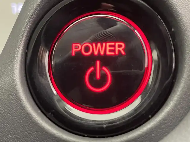 ホンダ ヴェゼル ハイブリッド e:HEV Z 滋賀県 2025(令7)年 0.1千km プラチナホワイトパール 登録済未使用車/純正9インチナビ/（Bluetooth/フルセグTV/Apple CarPlay/Android Auto)/ハーフレザーシート/バックカメラ/クリアランスソナー/電動リアゲート/LEDヘッドライト/オートライト/オートマティックハイビーム/ブラインドスポットモニター/ステアリングヒーター/D・N席シートヒーター/純正ビルトインETC/衝突軽減ブレーキ/MTモード付AT/パドルシフト/スマートキー/スペアキー/プッシュスタート