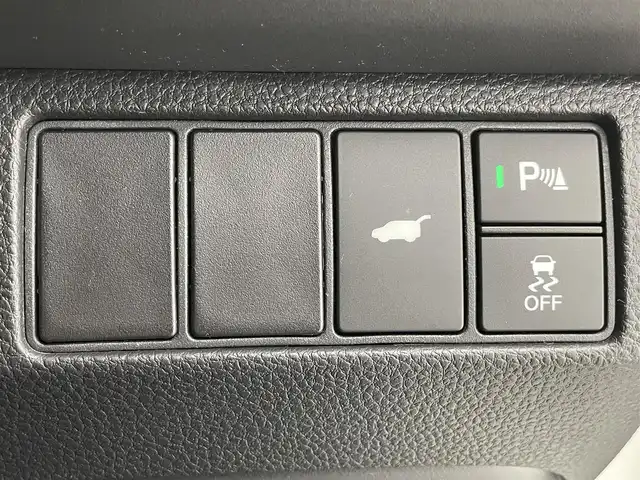 ホンダ ヴェゼル ハイブリッド e:HEV Z 滋賀県 2025(令7)年 0.1千km プラチナホワイトパール 登録済未使用車/純正9インチナビ/（Bluetooth/フルセグTV/Apple CarPlay/Android Auto)/ハーフレザーシート/バックカメラ/クリアランスソナー/電動リアゲート/LEDヘッドライト/オートライト/オートマティックハイビーム/ブラインドスポットモニター/ステアリングヒーター/D・N席シートヒーター/純正ビルトインETC/衝突軽減ブレーキ/MTモード付AT/パドルシフト/スマートキー/スペアキー/プッシュスタート