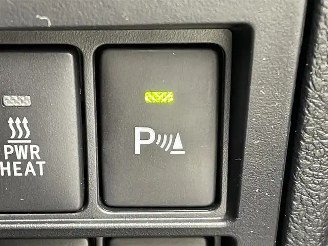 トヨタ ハイラックス Z GRスポーツ 群馬県 2023(令5)年 0.8万km スーパーホワイトⅡ ハードトノカバー/ベッドライナー/純正8型ディスプレイオーディオ/・Bluetooth/Miracast/・６スピーカー/・ナビゲーション/・USB入力（動画・音楽　再生/給電）/・音声認識マイク/＝＝＝＝＝＝＝＝＝＝＝/純正８型ディスプレイオーディオ　パノラミックビューモニター　ハーフレザーシート　ハードトノカバー　ベッドライナー　パドルシフト　衝突軽減　追従クルーズ　スマートキー　ＥＴＣ　ＬＥＤヘッドライト　禁煙車