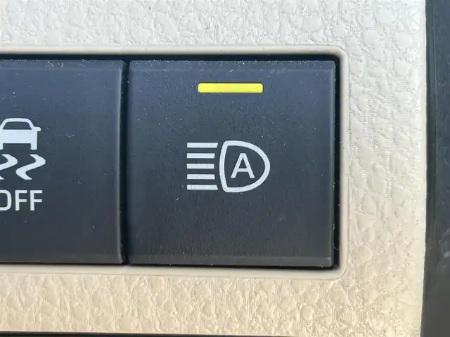 トヨタ カムリ G レザーパッケージ 岡山県 2018(平30)年 10.1万km プラチナホワイトパールマイカ 登録時走行距離101062km/パノラマルーフ/モデリスタフルエアロ/純正8インチナビ/フルセグTV(AM/FM/CD/DVD/Bluetooth)/バックカメラ/ビルトインETC/ヘッドアップディスプレイ/トヨタセーフティセンス/・レーダークルーズコントロール/・オートマチックハイビーム/・プリクラッシュセーフティ/・レーンディバーチャーアラート/横滑り防止装置/電子パーキング/オートブレーキホールド/D/N席パワーシート/D/N席シートヒーター/本革シート/純正フロアマット/18インチ純正AW