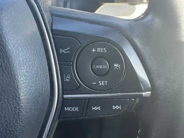 トヨタ カムリ G レザーパッケージ 岡山県 2018(平30)年 10.1万km プラチナホワイトパールマイカ 登録時走行距離101062km/パノラマルーフ/モデリスタフルエアロ/純正8インチナビ/フルセグTV(AM/FM/CD/DVD/Bluetooth)/バックカメラ/ビルトインETC/ヘッドアップディスプレイ/トヨタセーフティセンス/・レーダークルーズコントロール/・オートマチックハイビーム/・プリクラッシュセーフティ/・レーンディバーチャーアラート/横滑り防止装置/電子パーキング/オートブレーキホールド/D/N席パワーシート/D/N席シートヒーター/本革シート/純正フロアマット/18インチ純正AW