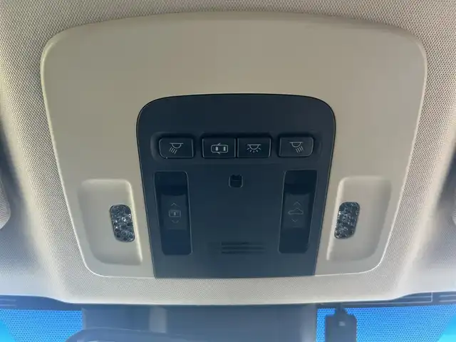 トヨタ カムリ G レザーパッケージ 岡山県 2018(平30)年 10.1万km プラチナホワイトパールマイカ 登録時走行距離101062km/パノラマルーフ/モデリスタフルエアロ/純正8インチナビ/フルセグTV(AM/FM/CD/DVD/Bluetooth)/バックカメラ/ビルトインETC/ヘッドアップディスプレイ/トヨタセーフティセンス/・レーダークルーズコントロール/・オートマチックハイビーム/・プリクラッシュセーフティ/・レーンディバーチャーアラート/横滑り防止装置/電子パーキング/オートブレーキホールド/D/N席パワーシート/D/N席シートヒーター/本革シート/純正フロアマット/18インチ純正AW