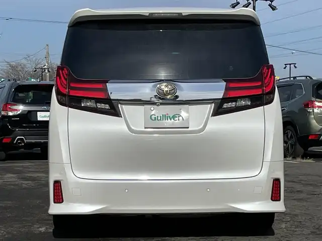 トヨタ アルファード SA Cパッケージ 道央・札幌 2017(平29)年 6万km ホワイトパールクリスタルシャイン ４WD/寒冷地仕様/ALPINE11インチナビ/CD/DVD/BT/フルセグ/ALPINE12.8インチフリップダウンモニター/横滑り防止装置/クルーズコントロール/クリアランスソナー/バックカメラ/ビルトインETC/ドライブレコーダー/アイドリングストップ/ワイパーデアイサー/ECOMODE/両側パワースライドドア/パワーバックドア/前席/２列目パワーシート/D席メモリーシート/前席シートヒーター/革巻きステアリング/ステアリングリモコン/ハンドルヒーター/AC100V/電動パーキング/ブレーキホールド/MTモード付AT/プッシュスタート/スマートキー/LEDヘッドライト/オートライト/オートハイビーム/フォグランプ/電動格納ミラー/ウィンカーミラー/社外フロアマット/ドアバイザー