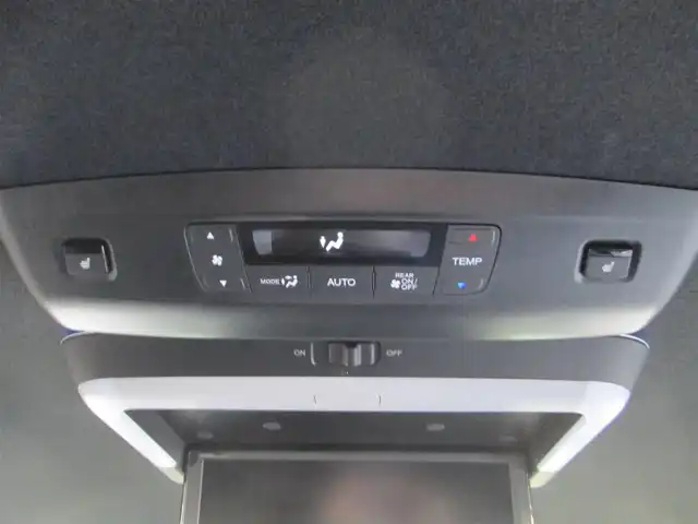 ホンダ ステップワゴン スパーダ eHEV プレミアムライン 千葉県 2023(令5)年 2.2万km プラチナホワイトパール ワンオーナー/純正11.4インチコネクトナビ、フルセグTV/全方位カメラ/オーディオ【SD/DVD/CD/BT/USB】/純正15.6インチフリップダウンモニター/純正DIATONE SOUNDシステム/ホンダセンシング/LEDヘッドライト&LEDフォグ/純正17インチアルミホイール/無限カバー付きウィンカーミラー/純正前後ドライブレコーダー/前席、２列目シートヒーター/フロント、リアコーナーセンサー/両側パワースライドドア/パワーバックドア/クルーズコントロール/ハーフレザーシート/前席&セカンドシートヒーター/スイッチ付き革巻きステアリング/LEDルームランプ/純正ETC2.0/純正ドライブレコーダー（前後）/スカッフイルミネーション/ディーラー点検記録簿(R6/R7)