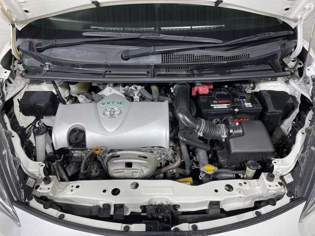 トヨタ シエンタ G 福岡県 2016(平28)年 4.8万km ホワイトパールクリスタルシャイン 社外メモリーナビゲーション/CD DVD BT/フルセグテレビ/バックカメラ/オートライト/オートハイビーム/LEDヘッドライト/革巻きステアリング/ステアリングスイッチ/ドライブレコーダー/純正15インチアルミホイール/ETC/フロアマット/ドアバイザー