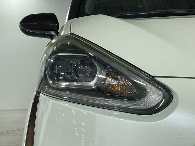 トヨタ シエンタ G 福岡県 2016(平28)年 4.8万km ホワイトパールクリスタルシャイン 社外メモリーナビゲーション/CD DVD BT/フルセグテレビ/バックカメラ/オートライト/オートハイビーム/LEDヘッドライト/革巻きステアリング/ステアリングスイッチ/ドライブレコーダー/純正15インチアルミホイール/ETC/フロアマット/ドアバイザー