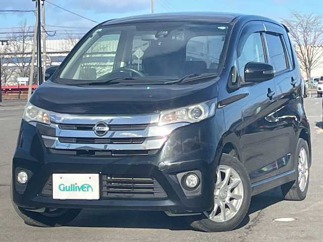 日産 デイズ HWS X Vセレ +SeftyⅡ 道央・札幌 2015(平27)年 10.6万km ブラック ４WD/純正ディーラーOPナビ/CD/DVD/BT/フルセグ/衝突被害軽減ブレーキ/横滑り防止装置/マルチアラウンド/ETC/ドライブレコーダー/アイドリングストップ/D席シートヒーター/プッシュスタート/スマートキー/HIDヘッドライト/フォグランプ/電動格納ミラー/ウィンカーミラー/純正フロアマット/ドアバイザー/純正エンジンスターター