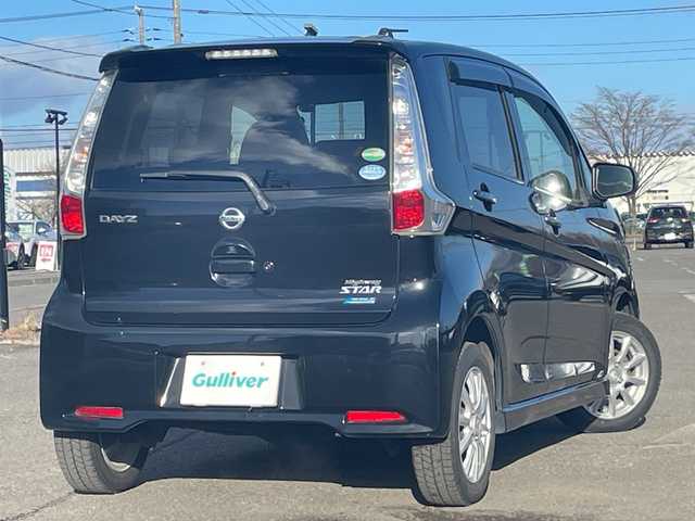 日産 デイズ HWS X Vセレ +SeftyⅡ 道央・札幌 2015(平27)年 10.6万km ブラック ４WD/純正ディーラーOPナビ/CD/DVD/BT/フルセグ/衝突被害軽減ブレーキ/横滑り防止装置/マルチアラウンド/ETC/ドライブレコーダー/アイドリングストップ/D席シートヒーター/プッシュスタート/スマートキー/HIDヘッドライト/フォグランプ/電動格納ミラー/ウィンカーミラー/純正フロアマット/ドアバイザー/純正エンジンスターター