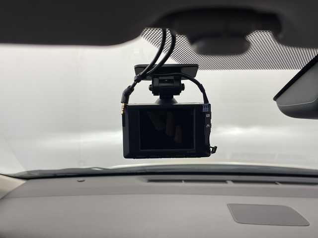 トヨタ アクア G 群馬県 2022(令4)年 2.4万km クリアベージュメタリック 純正８型ナビ　全周囲カメラ　パーキングアシスト　ビルトインＥＴＣ２．０　ドラレコ　衝突被害軽減ブレーキ　レーンアシスト　オートマチックハイビーム　ＬＥＤヘッドライト　クリアランスソナー　禁煙車