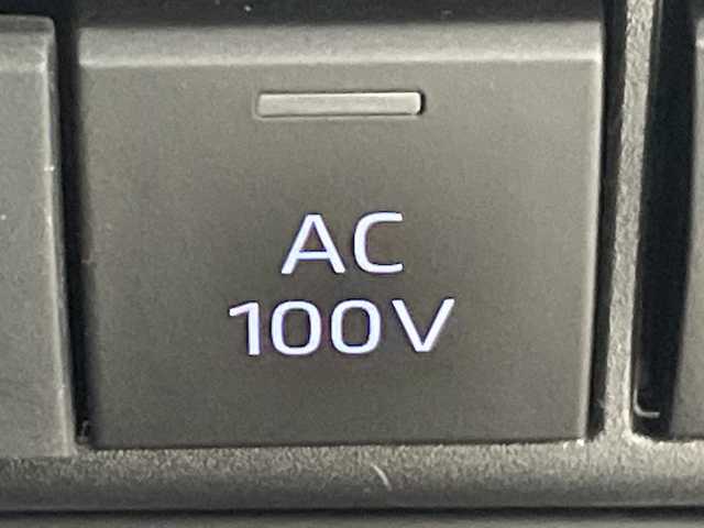 トヨタ アクア G 群馬県 2022(令4)年 2.4万km クリアベージュメタリック 純正８型ナビ　全周囲カメラ　パーキングアシスト　ビルトインＥＴＣ２．０　ドラレコ　衝突被害軽減ブレーキ　レーンアシスト　オートマチックハイビーム　ＬＥＤヘッドライト　クリアランスソナー　禁煙車