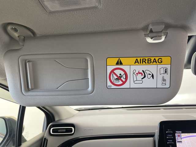 トヨタ アクア G 群馬県 2022(令4)年 2.4万km クリアベージュメタリック 純正８型ナビ　全周囲カメラ　パーキングアシスト　ビルトインＥＴＣ２．０　ドラレコ　衝突被害軽減ブレーキ　レーンアシスト　オートマチックハイビーム　ＬＥＤヘッドライト　クリアランスソナー　禁煙車