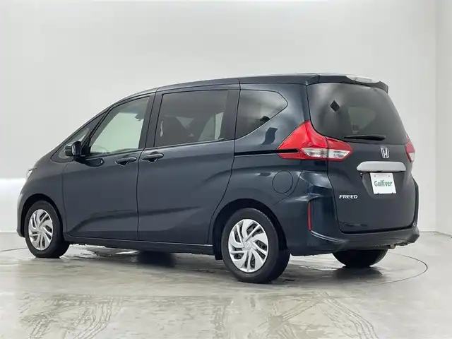ホンダ フリード G ホンダセンシング 埼玉県 2018(平30)年 3.6万km フォレストグリーンパール 純正オーディオ　バックカメラ　衝突被害軽減装置　レーンキープアシスト　Ｂｌｕｅｔｏｏｔｈ　ＥＴＣ　両側パワースライドドア　ＬＥＤオートライト　スマートキー　ステアリングスイッチ　プッシュスタート