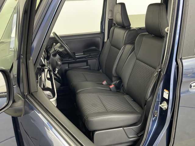 スズキ スペーシア カスタム HYBRID XS ターボ 秋田県 2023(令5)年 3.1万km インディゴブルーメタリック 社外ナビ　KENWOOD 【AM/FM/CD/DVD/BT】　/フルセグＴＶ　/バックカメラ　/USBポート/デュアルカメラブレーキサポート　/ハーフレザーシート　/ＬＥＤヘッドライト　/前方ドライブレコーダー　/スマートキー　/スペアキー有り/純正エンジンスターター /両側パワースライドドア/プッシュスタート　/クルーズコントロール/衝突被害軽減システム/ステアリングリモコン/プッシュスタート /パドルシフト/前席シートヒーター/クリアランスソナー /レーンキープアシスト/横滑り防止装置/PWR/電格ミラー/アイドリングストップ/オートライト/オートエアコン /純正AW/コーナーセンサー /リアサンシェード /革巻きステアリング/ウィンカーミラー /フォグライト /サイドバイザー