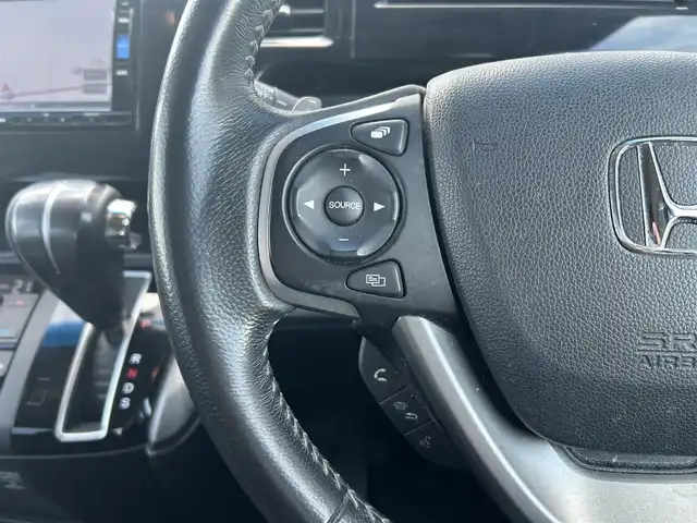 ホンダ ステップワゴン スパーダ ホンダセンシング 栃木県 2019(平31)年 7.9万km プラチナホワイトパール ホンダセンシング/純正メモリナビ/フルセグTV/DVD/Bluetooth/MSV/USB/純正フリップダウンモニター/バックカメラ/ビルトインETC/両側パワースライドドア/前後ドライブレコーダー/LEDオートライト/フォグランプ/パドルシフト/ステアリングリモコン/アダブティブクルーズコントロール/2列目サンシェード/シートバックテーブル