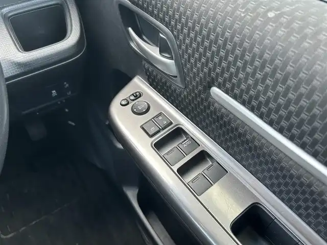 ホンダ ステップワゴン スパーダ ホンダセンシング 栃木県 2019(平31)年 7.9万km プラチナホワイトパール ホンダセンシング/純正メモリナビ/フルセグTV/DVD/Bluetooth/MSV/USB/純正フリップダウンモニター/バックカメラ/ビルトインETC/両側パワースライドドア/前後ドライブレコーダー/LEDオートライト/フォグランプ/パドルシフト/ステアリングリモコン/アダブティブクルーズコントロール/2列目サンシェード/シートバックテーブル